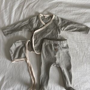 Quincy Mae 3-piece striped Take Home Set 3-6 month